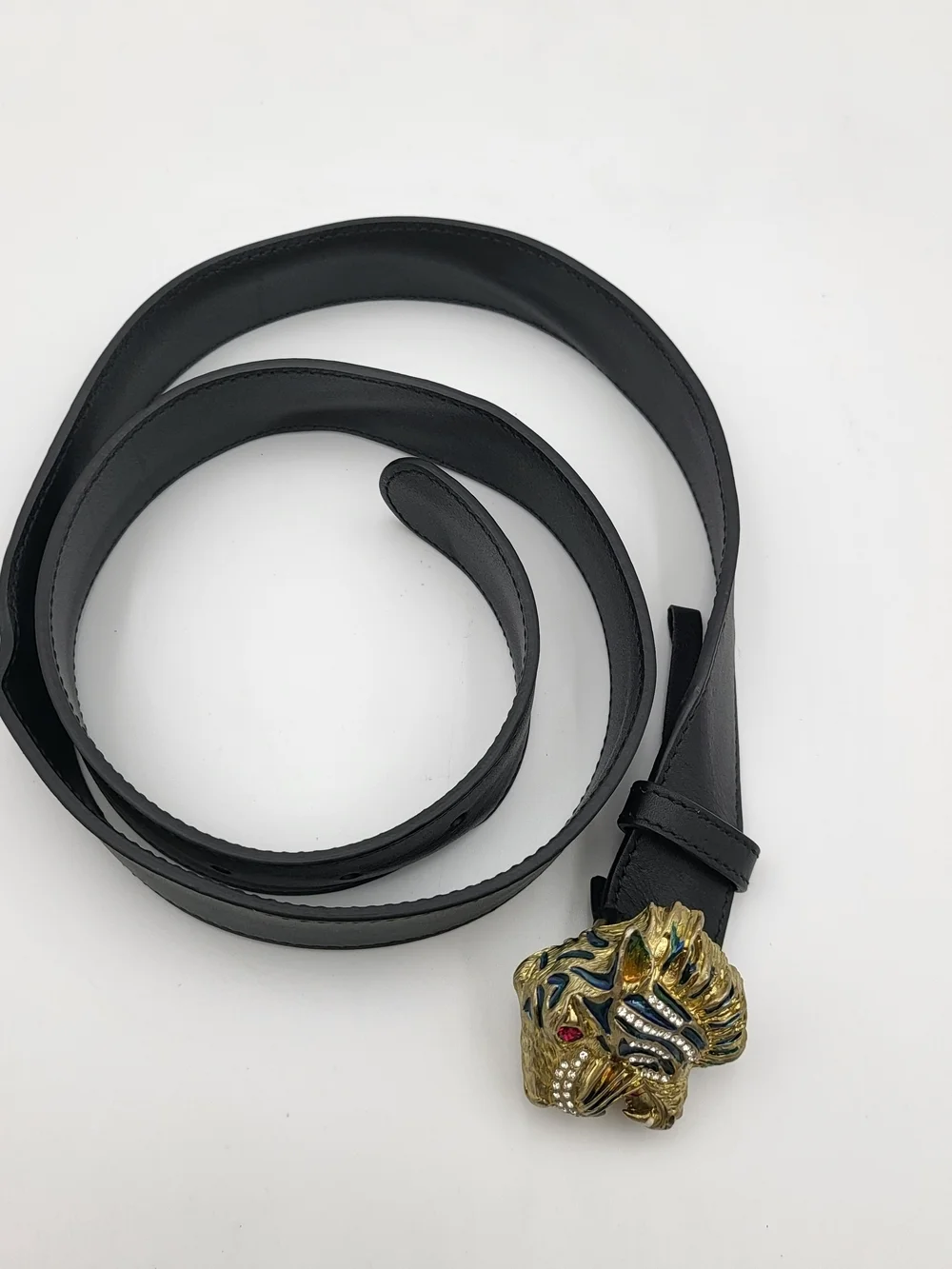 GUCCI Feline Tiger Head Buckle Leather Belt...Authentic..